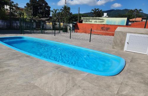 Maranduba Apartment | 0001.03 - Maranduba - Apto - 2 Dormitório - 8 Pessoas - 2 Quadras Do Mar - Piscina - Wi-Fi (Excursão 96 Pessoas)