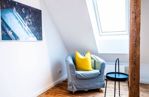 Brunsbuttel Apartment | 005 -2 Schlafzimmer mit 3 Betten