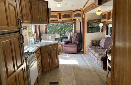 Stokes Bay House | # 01 Experience the Ultimate Sunset Adventure; Trailer on the Water!
