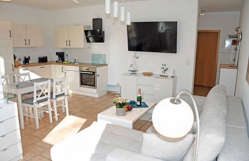 Dranske Apartment | 01 Holiday apartment with terrace ground floor Dranske - beautiful apartments in Dranske on