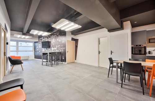 Charenton-le-Pont Apartment | 03. Chambre double#CoLiving #Loft#HomeCinema#fitness