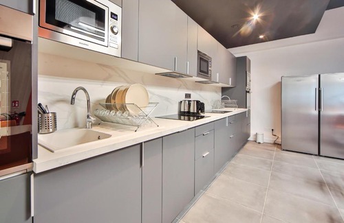 Charenton-le-Pont Apartment | 03. Chambre double#CoLiving #Loft#HomeCinema#fitness