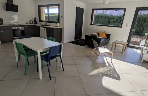 Villieu-Loyes-Mollon House | #03 Gîtes combinés modernes et confortables