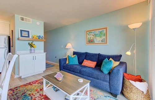 Wilmington Beach Condo | 0405 My Happy Place (1-Bedroom Home) with Pool