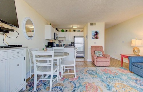 Wilmington Beach Condo | 0409 Turtle Cove (1-Bedroom Home) with Pool