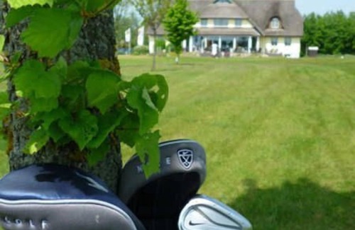 Rugen Island Apartment | 05 Albatros Fewo Kat. V - Clubhouse Golf-centrum Schloss Karnitz