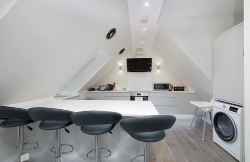 Shepperton Apartment | 05 - Crown Place 3 Bedroom Luxury Penthouse
