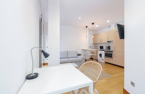 Maria Auxiliadora Apartment | 06 - Sencillo Apartamento en el Corazón de Vigo