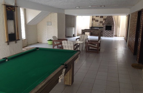 Barra Mar House | 06 suites with AC 40 m from the beach with swimming pool and games room