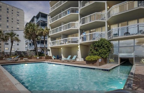 Garden City Apartment | 0601 Waters Edge Resort condo