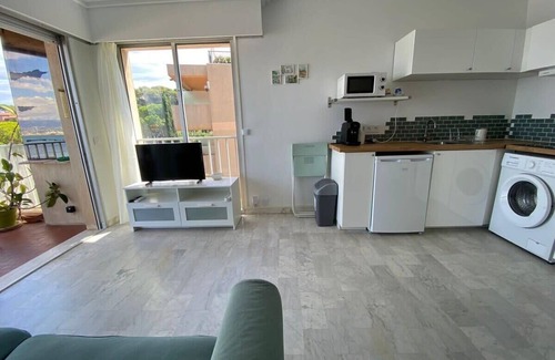 Cap-d'Antibes Apartment | 06AT2 - Cosy seaside T2 ideally located