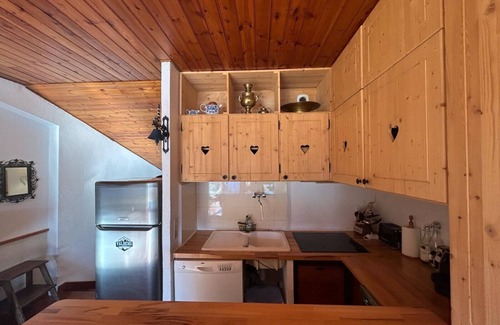 Peone Apartment | 06CN: 8-10 person apartment with terrace