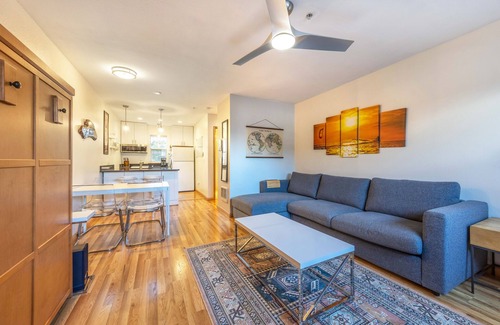 Hood River Condo | 08 Lodge, Downtown, AC, Ground Floor, Hood River!