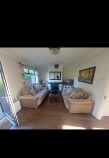 Lusk Apartment | 0ne bed house on private road