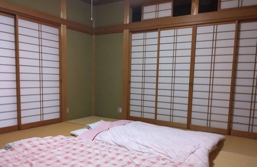 Iida House | 1回一組限定、9人位迄、家族・グループに最適、BBQ可能、とても広い利用スペース３LDK＋、南信州の日本の田舎の原風景