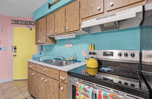 Saint James City Condo | 1/1 Condo in St. James City! Boat Slip Included!