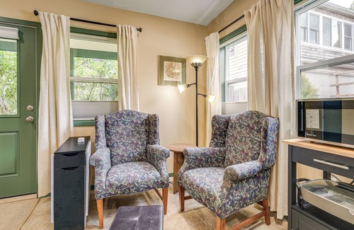 Corvallis Apartment | < 1/2 Mi to OSU: Studio in Corvallis Near Parks
