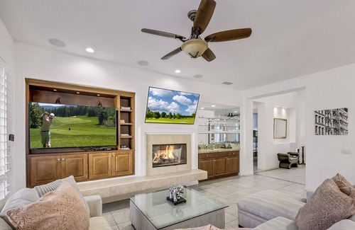 Rancho Santana House | 1/3 Acre ULTIMATE AIRBNB-8 beds