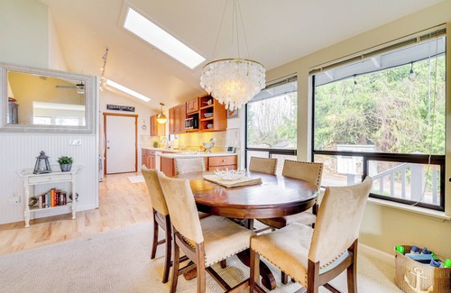 Langley House | 1/4 Mi to Beach: Family Home w/Spacious Deck!