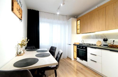 Chisinau Apartment | 1,5 BR- Balcony, Netflix, Nespresso, AC, Walk-to-Mall - GrandStay md