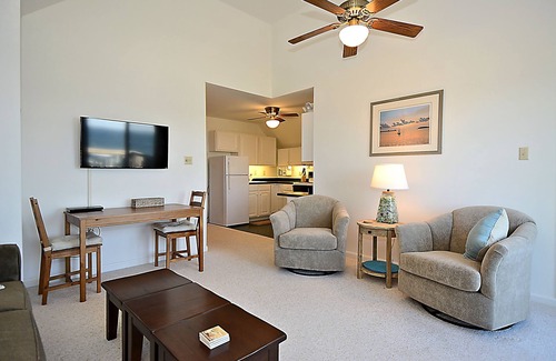 Piney Point House | 1.5 hours from D.C. - No Bay Bridge - Indoor Pool - Private Beach - Sunsets