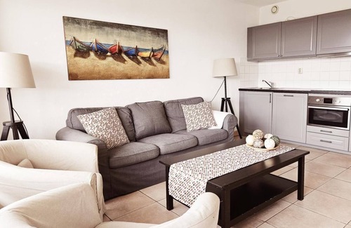 Municipality of Ameland Apartment | 1 - 6 Personen 2. OG, Aufzug Vorhanden, Haustiere Willkommen Balkonausrichtung Nach Süd/west mit Freier Aussicht 2 Schlafzimmer, 1 Badezimmer mit Dusche und WC, 2. WC Separat