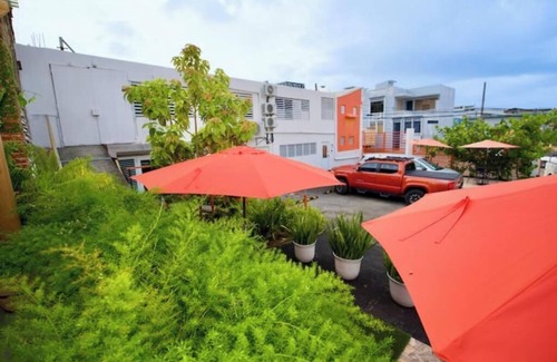 Mayaguez Pueblo Apartment | 1.8 King of Kings Urban Living w/parking