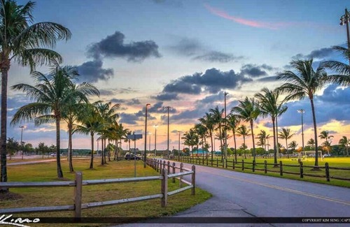Wellington House | 1 Acre Equestrian Estate by Palm Beach + Pool Wef
