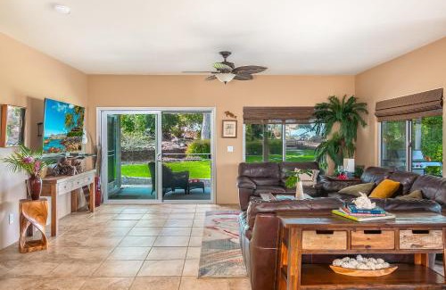 Sunset Ridge House | 1 Acre PRIVATE RESORT 4 bed 3 bath cinema spa