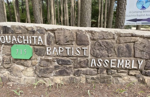 Board Camp Apartment | #1 Americana Kitchenette near Wolf Pen Gap, alcohol & smoke-free environment