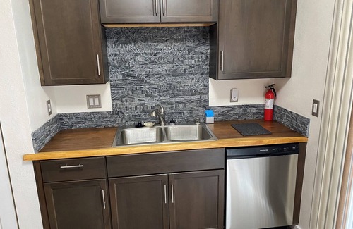 Northeast Anchorage Apartment | 1 Apartment