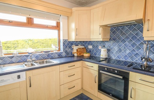 Portsalon Cottage | 1 ARD CARRAIG, pet friendly in Portsalon, County Donegal