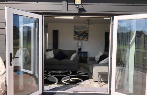 Whitchurch House | 1 Barn Cottages