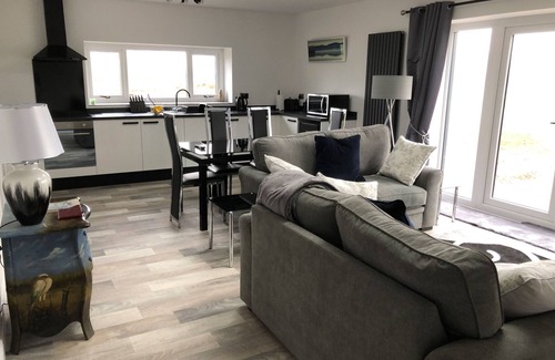 Whitchurch Cottage | 1 BARN COTTAGES, pet friendly, luxury holiday cottage in Whitchurch