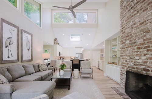 Baynard Oaks House | 1 Baynard Park - Sea Pines, Lagoon Views, Elegant and Modern!