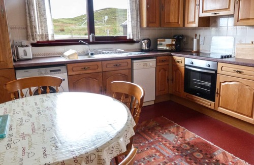 Drumchork House | 1 BAYVIEW BUNGALOW, character holiday cottage in Poolewe