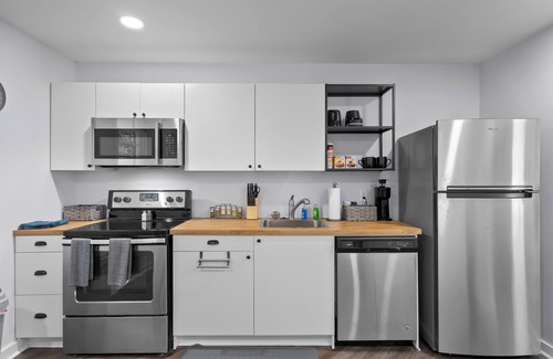 Berea Apartment | 1-BD Flat 10 Minutes from Dt Greenville