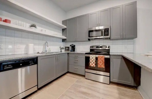 Pflugerville Apartment | 1 bdr Suite w/pool, workspace, 17mins from Domain