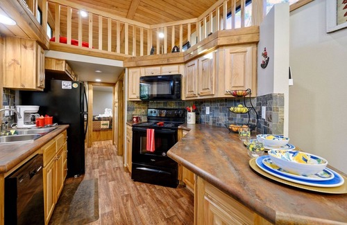 Broken Bow Cabin | 1 bdr with stunning views that backs up to Ouachita National Forest!