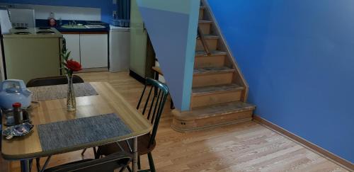 Hamilton Apartment | 1-bdrm apartment 3 min walk to McMaster University