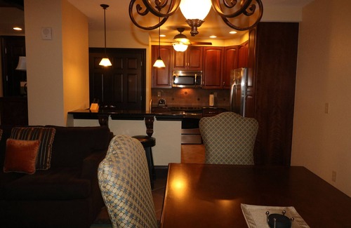Lake Buena Vista Condo | 1 BDRM PRESIDENTIAL SUITE TOWER 6 *