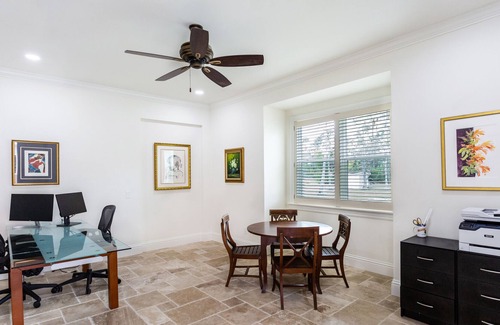 Rural Estates House | 1 bed / 1 bath Suite 11 in Naples, FL Bed & Breakfast. Fully furnished with amenities.