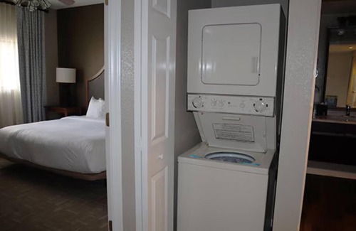 Sevierville Hotel | 1 Bed/1 Bath Suite, Smoky Mountains!