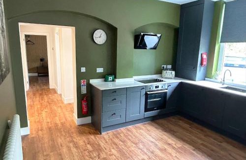 Yeovil Apartment | 1 Bed & 1 Sofa Bed Alpine Style Ground Floor Apartment