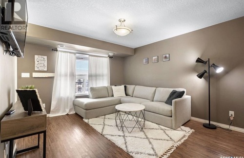 Stonebridge Condo | 1 bed 2 bath in Stonebridge