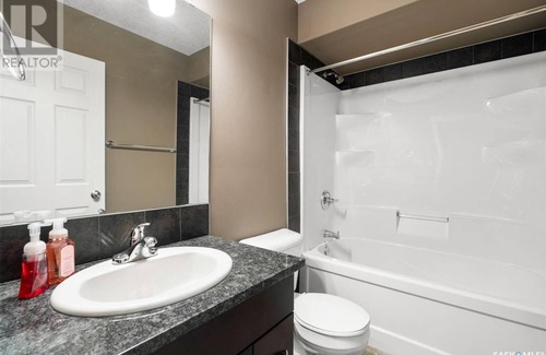 Stonebridge Condo | 1 bed 2 bath in Stonebridge