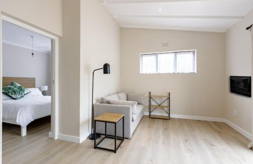 Scott Estate Apartment | 1 Bed 5 Min Walk to Beach With Private BBQ Courtyard