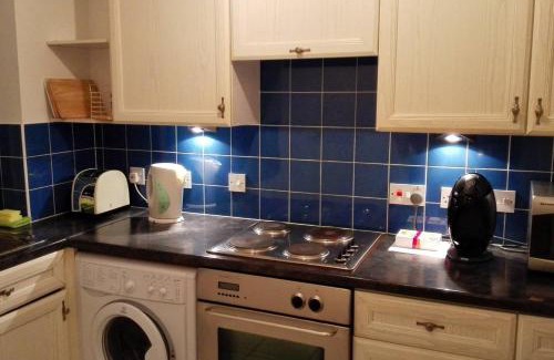 Island Gardens Apartment | 1 Bed Apartment at Mill Quay, Canary Wharf