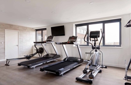 Bedford Apartment | 1 bed apartment/Bedford Town Centre/Free use of Gym/Free Parking