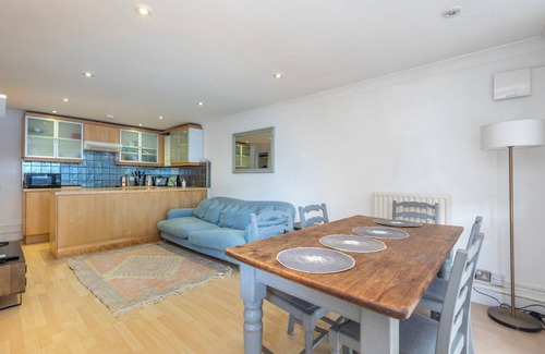 West Hill Apartment | 1-Bed Apartment - Wimbledon Park